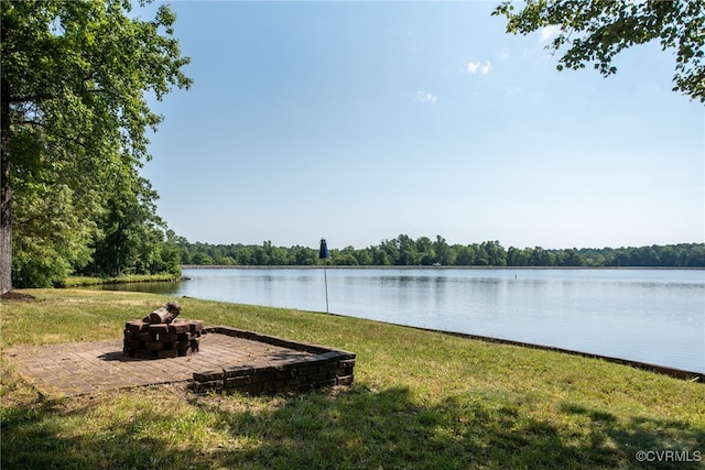 view of water feature featuring a fire pit