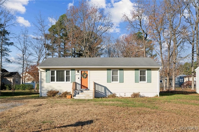 view of front of property with a front yard