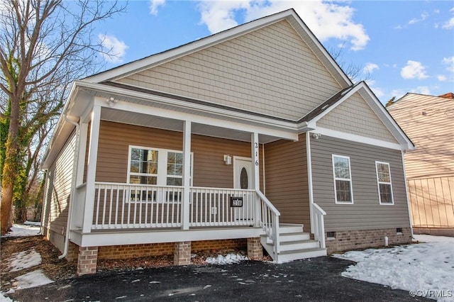 view of front of home featuring a porch