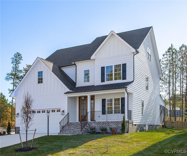 view of front of home featuring a porch and a front lawn