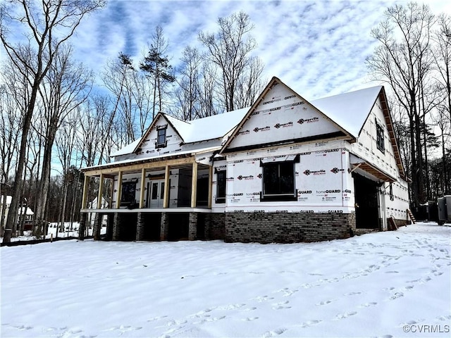 view of front of home featuring a porch