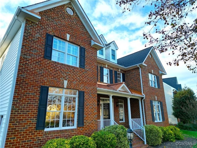 view of front of property with covered porch