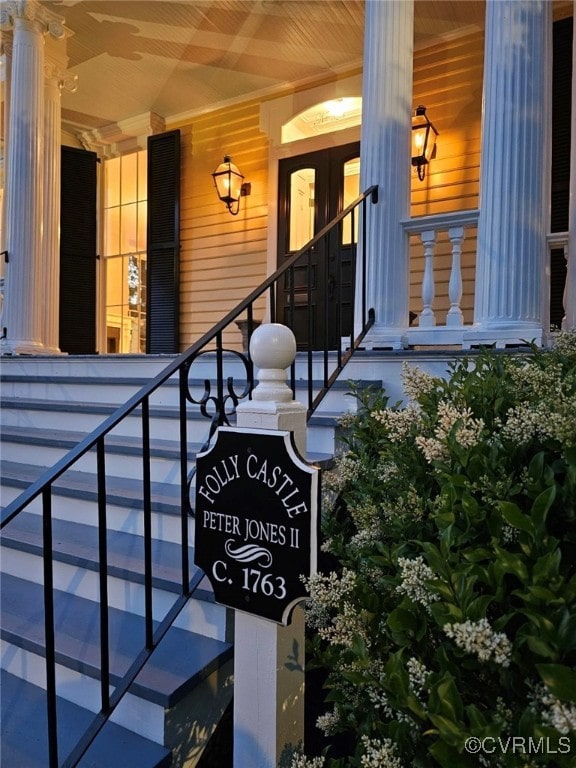 entrance to property with covered porch