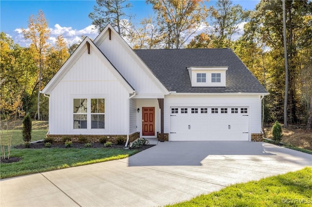 view of front of home with a front yard