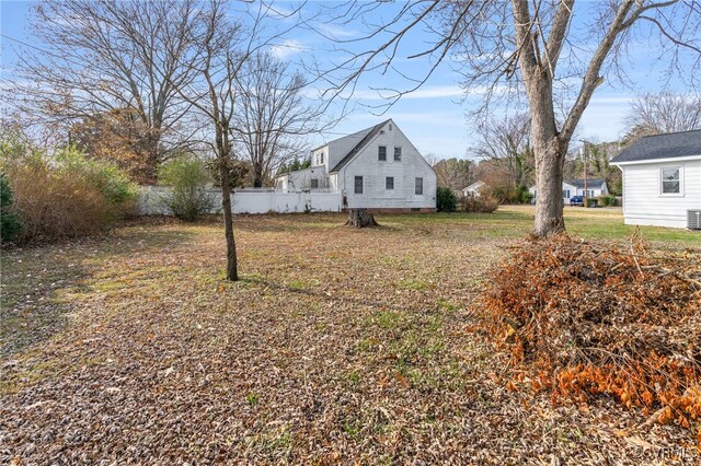 view of yard featuring cooling unit