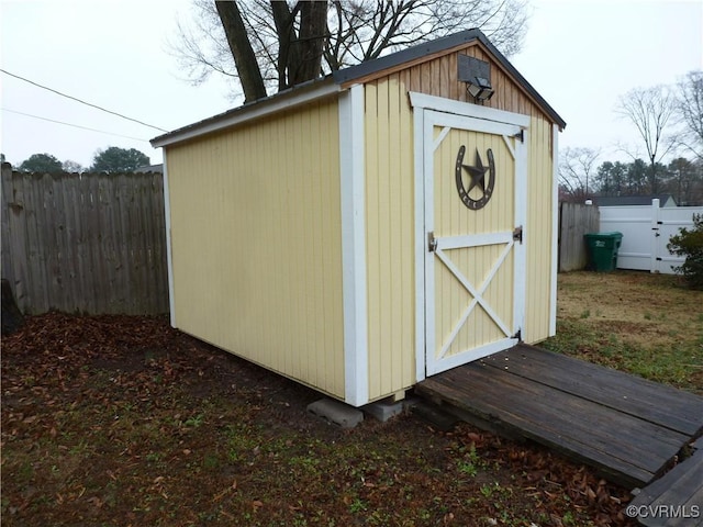 view of outbuilding