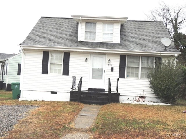 view of front facade featuring a front lawn