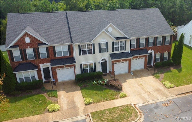 view of front of property with a front lawn