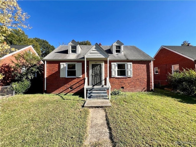 view of front of home featuring a front yard