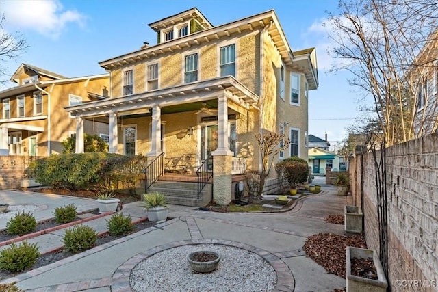 view of italianate home