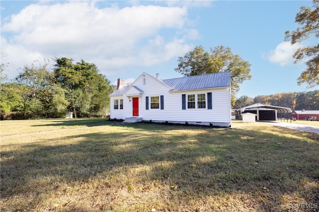 view of front of home featuring a carport and a front yard