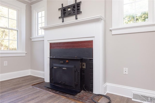 interior details with wood-type flooring