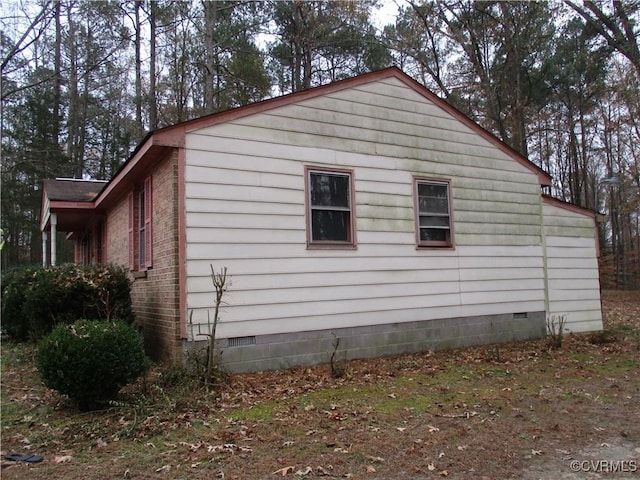 view of side of home