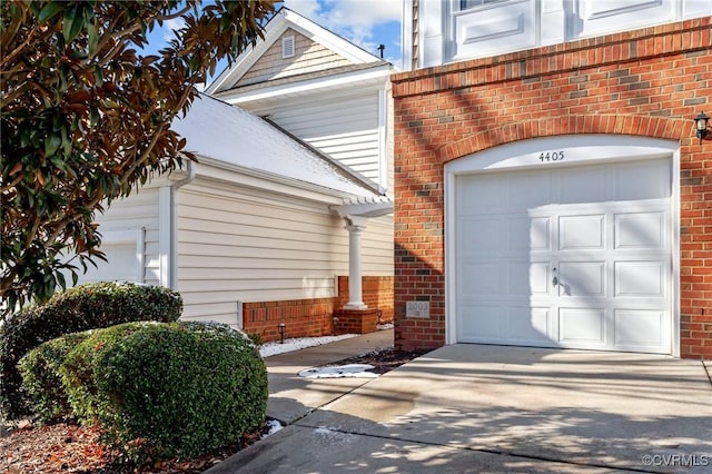 property entrance featuring a garage