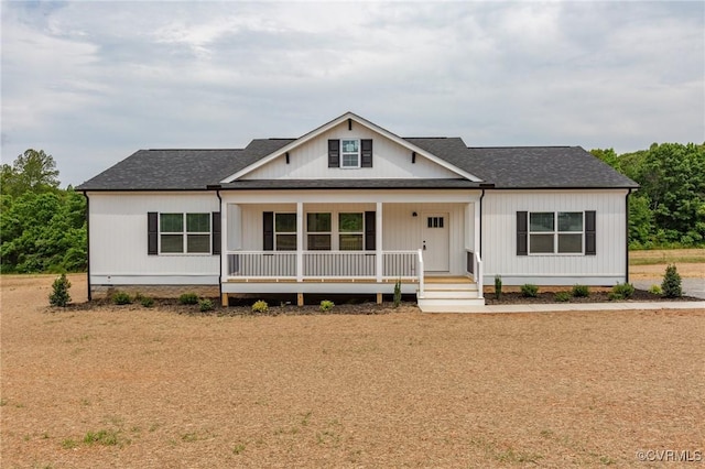 view of front of house with covered porch