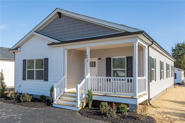 view of front facade featuring covered porch