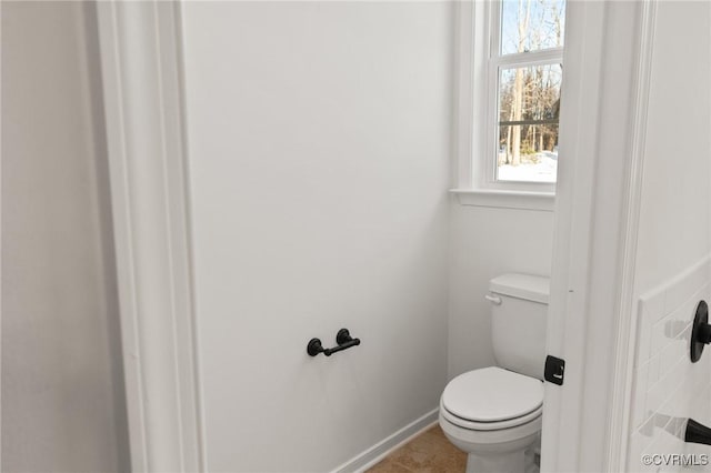 bathroom featuring toilet