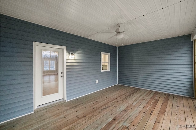 deck featuring ceiling fan