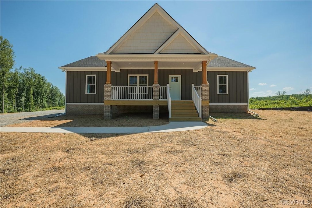 view of front of house featuring covered porch