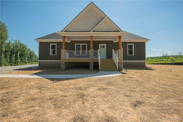 view of front of house featuring covered porch