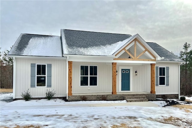 view of front facade with a porch