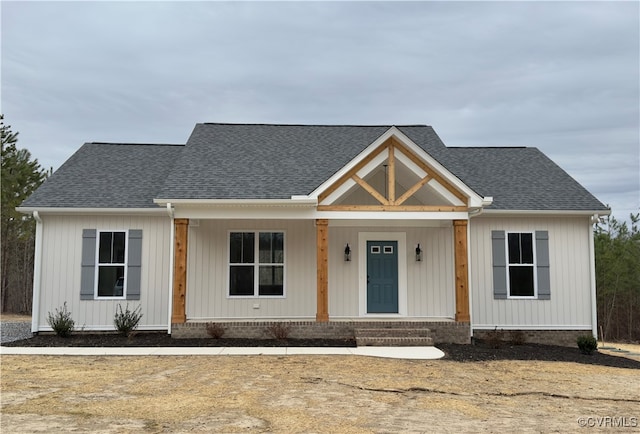 view of front facade featuring a porch