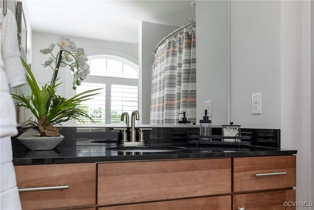 11163 Independence Rd, Ashland, VA 23005 - bar featuring dark stone counters and sink