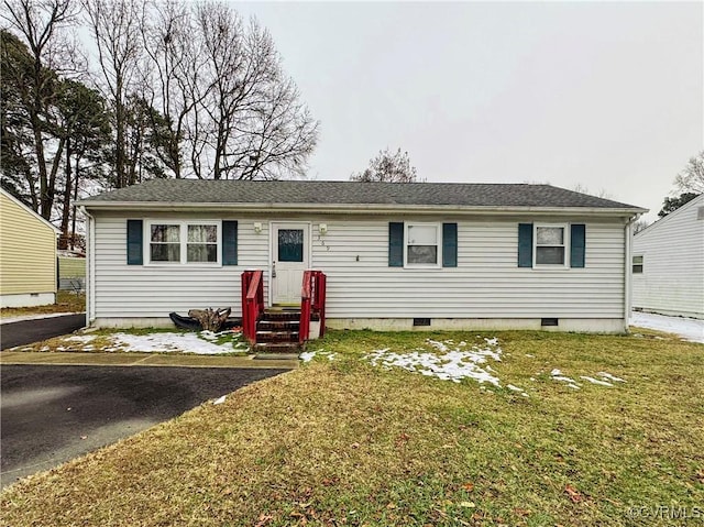 view of front of house with a front yard