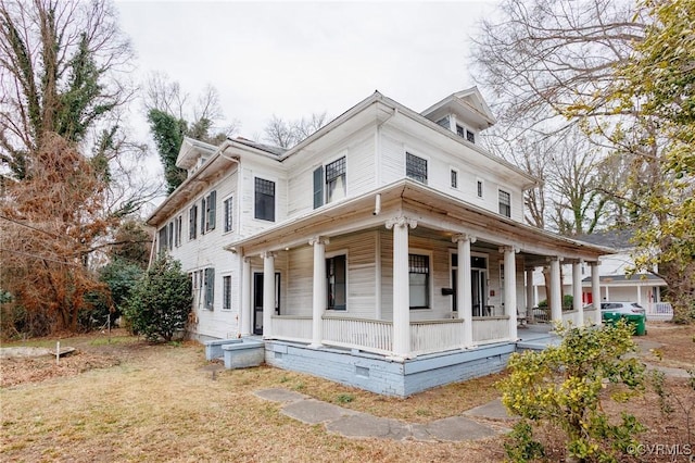 view of front of home featuring a porch