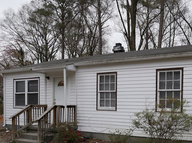 view of front of property