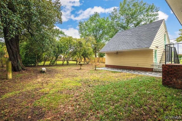 view of yard with a patio