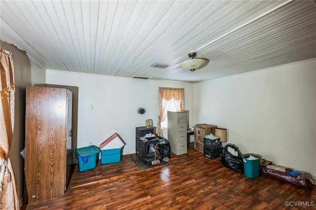 misc room featuring dark hardwood / wood-style flooring