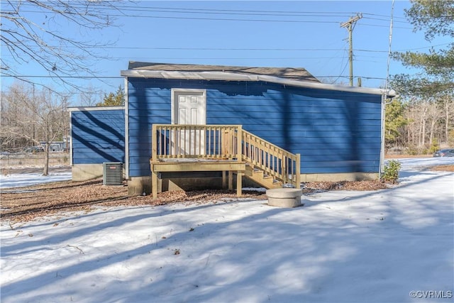 view of front of house featuring central AC unit