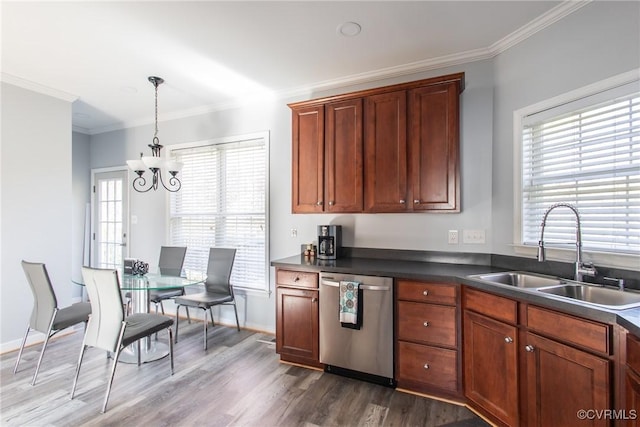 kitchen with sink, dishwasher, pendant lighting, a chandelier, and plenty of natural light