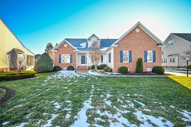 view of front of home with a front lawn