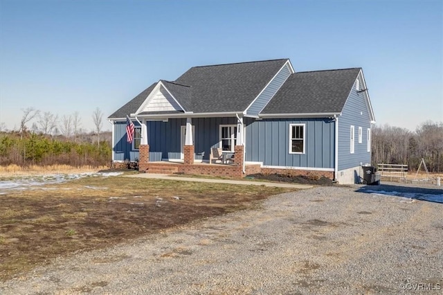 view of front of home featuring covered porch