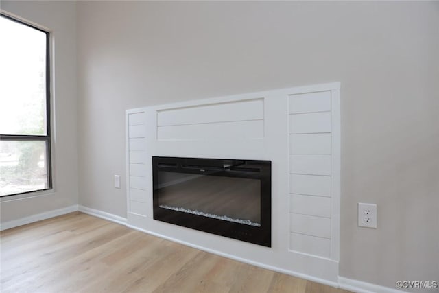 room details featuring hardwood / wood-style floors