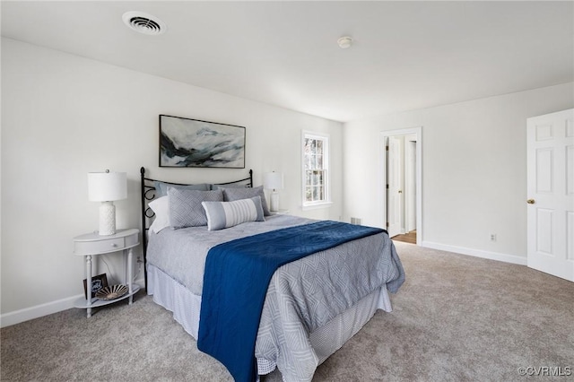 bedroom with carpet flooring