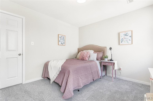 view of carpeted bedroom