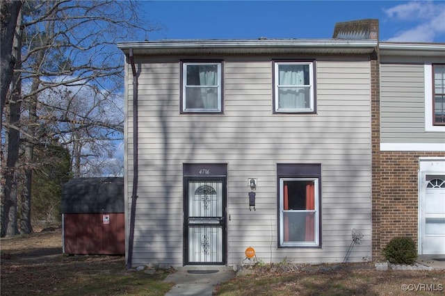 view of front of property