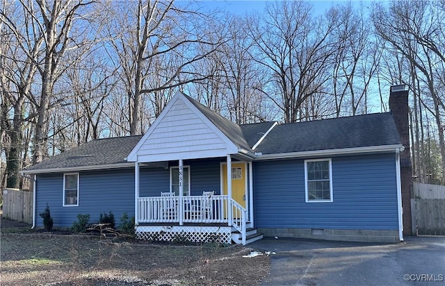 view of front of home featuring a porch