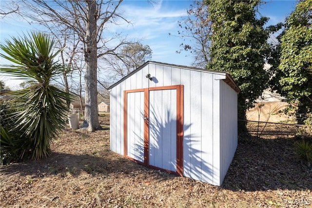 view of outbuilding