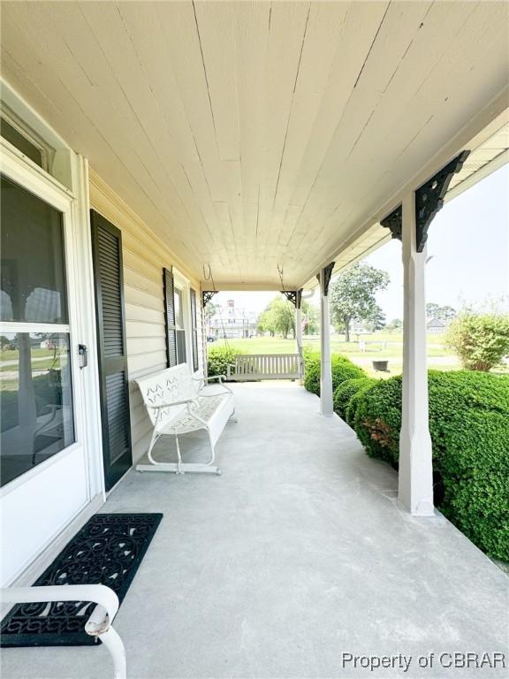 view of patio / terrace with a porch