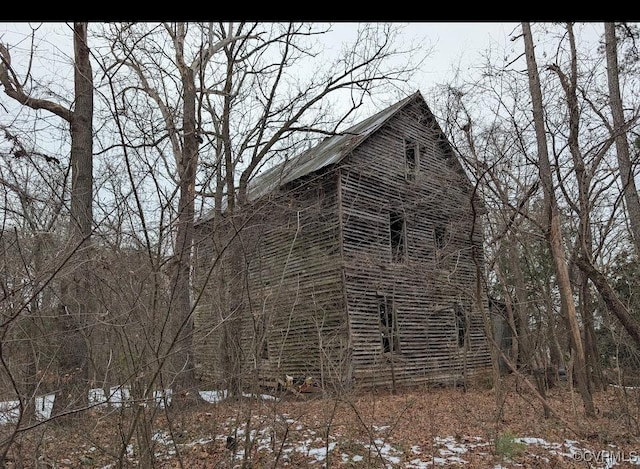 view of side of property