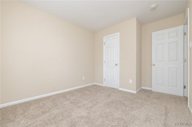 unfurnished bedroom featuring carpet floors