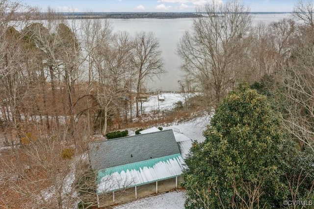 bird's eye view with a water view