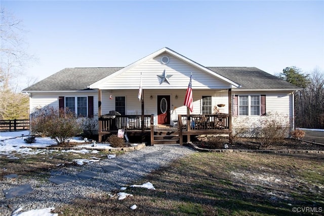 view of front of house featuring a porch