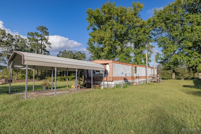 view of yard featuring a carport