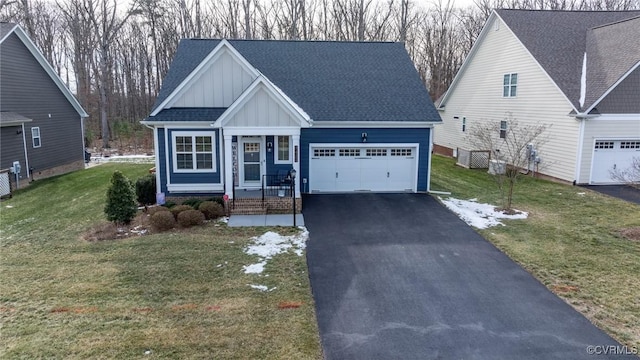 view of front of property with a front yard