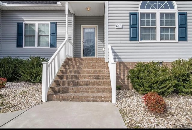 view of property entrance